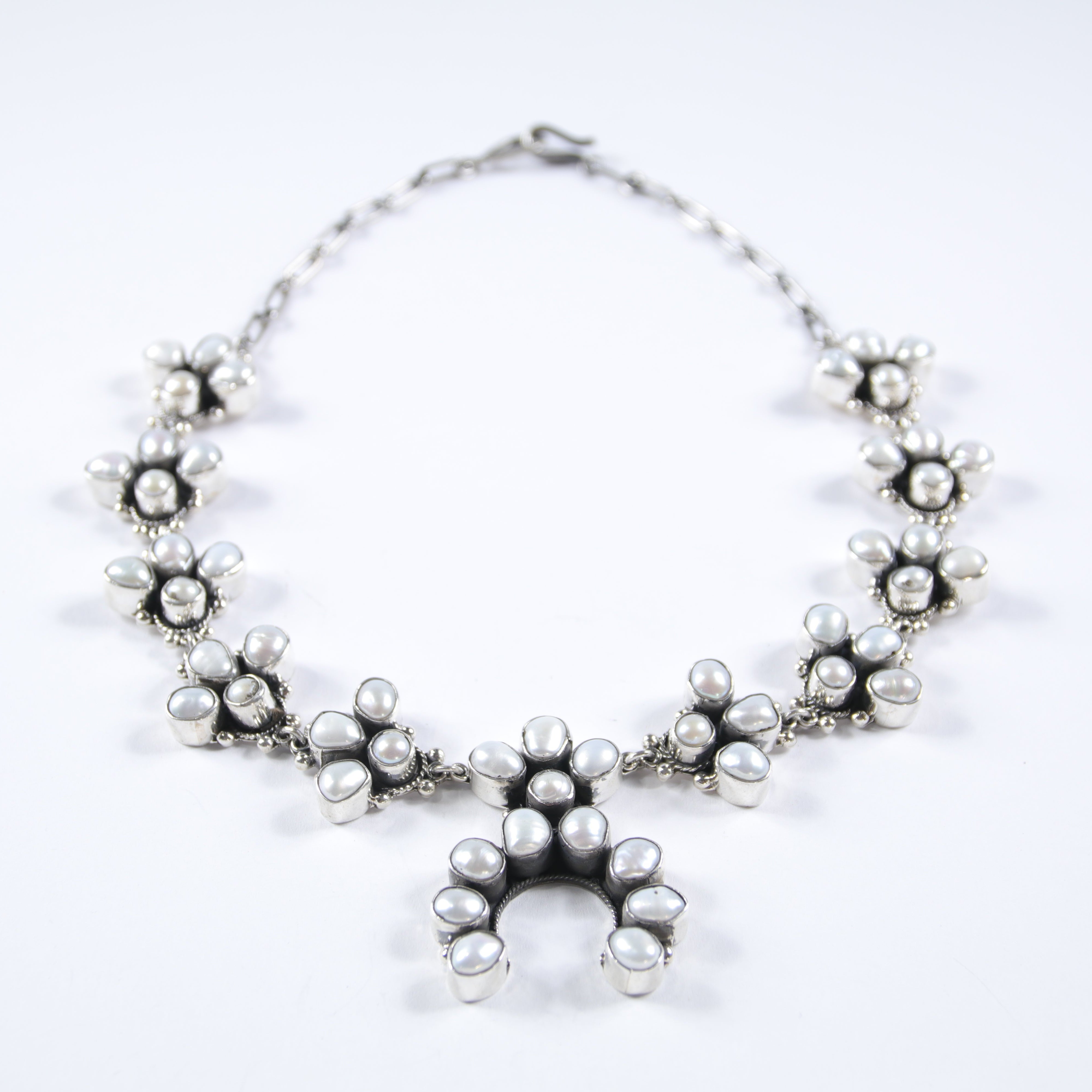 Medium Pearl Squash Blossom