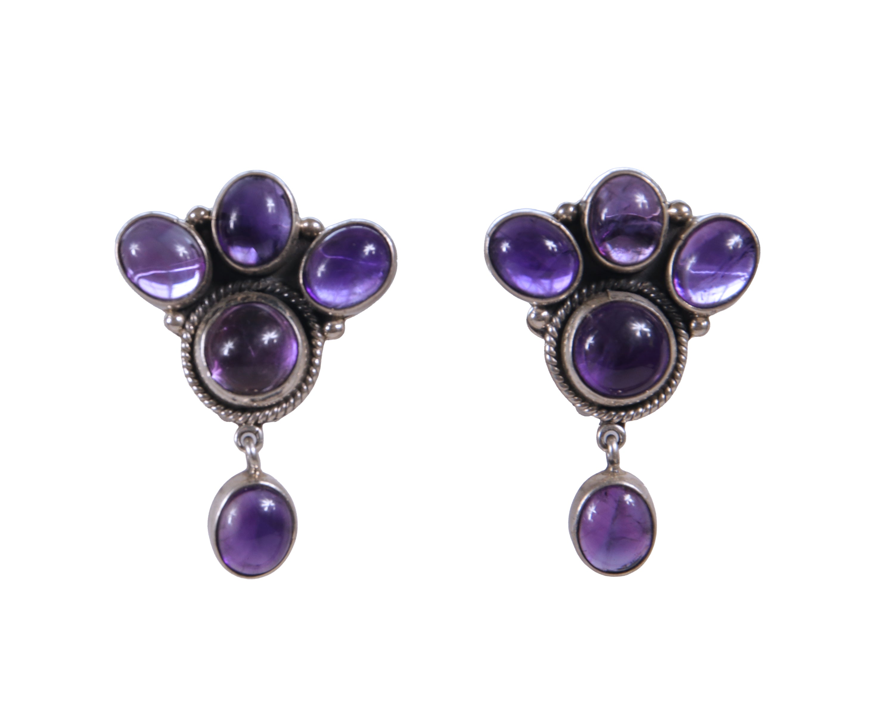 Traditional Paw Drop Earring with Brilliant Amethyst