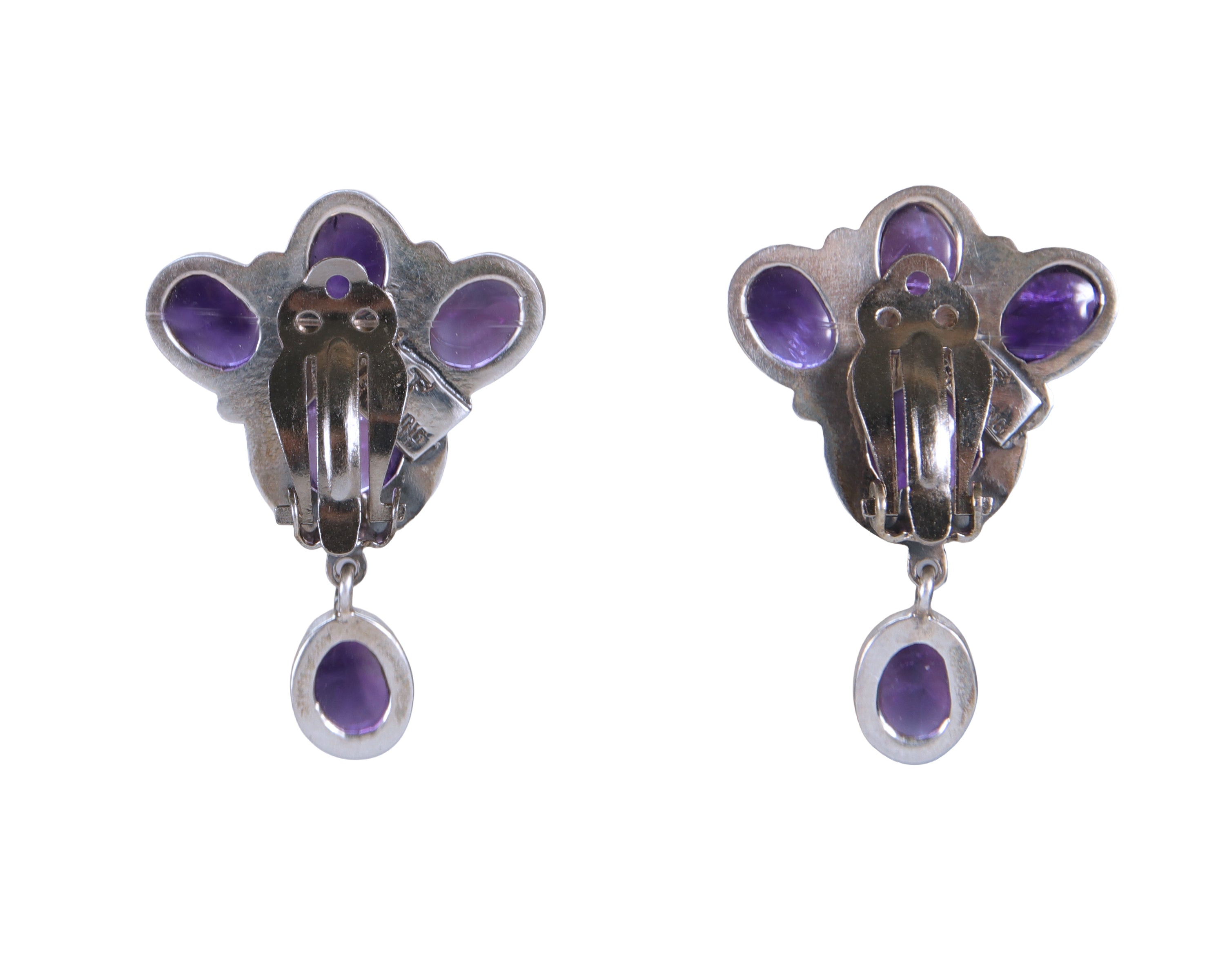 Traditional Paw Drop Earring with Brilliant Amethyst